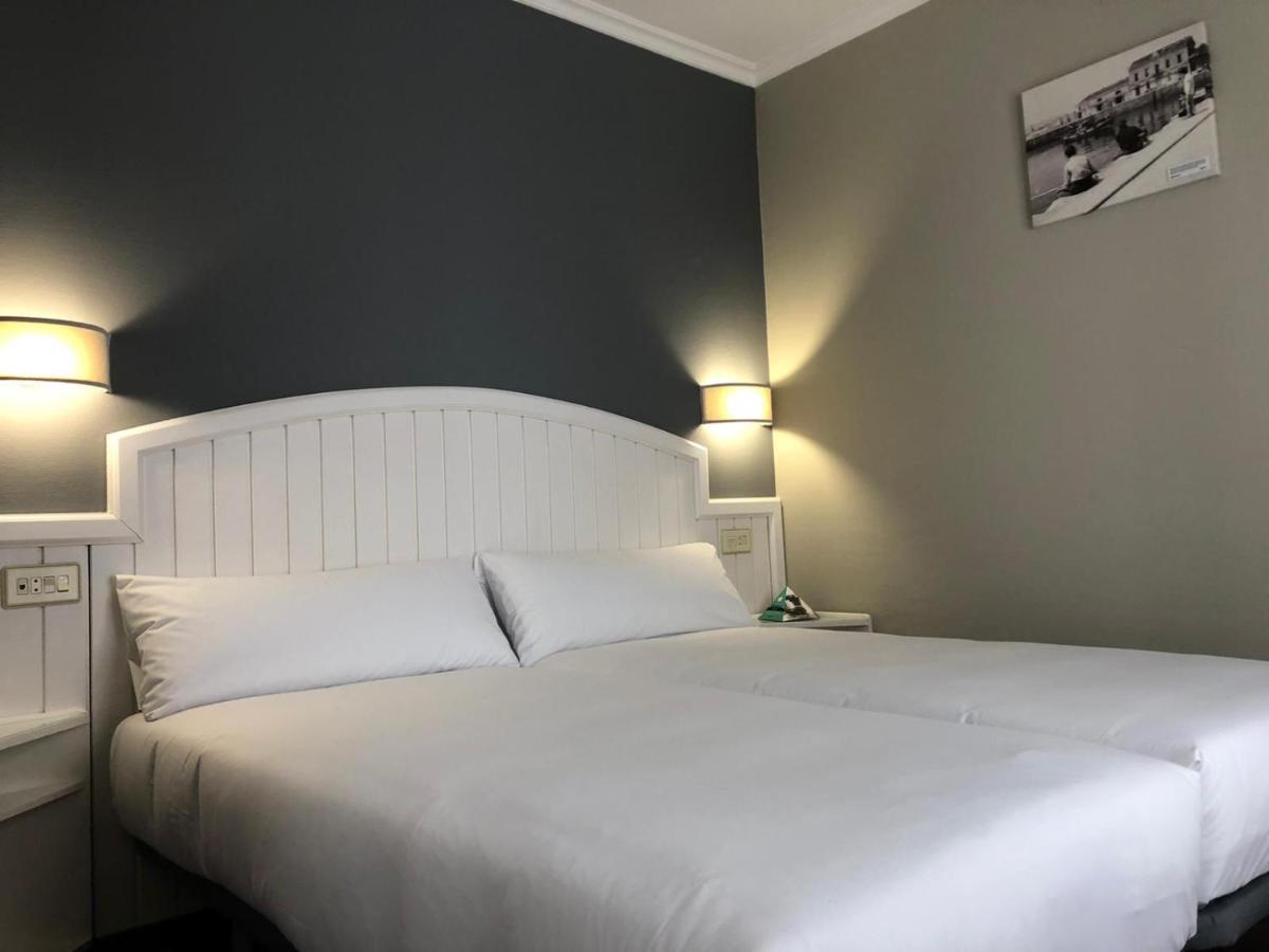 Chambre Double ou Lits Jumeaux Économique
