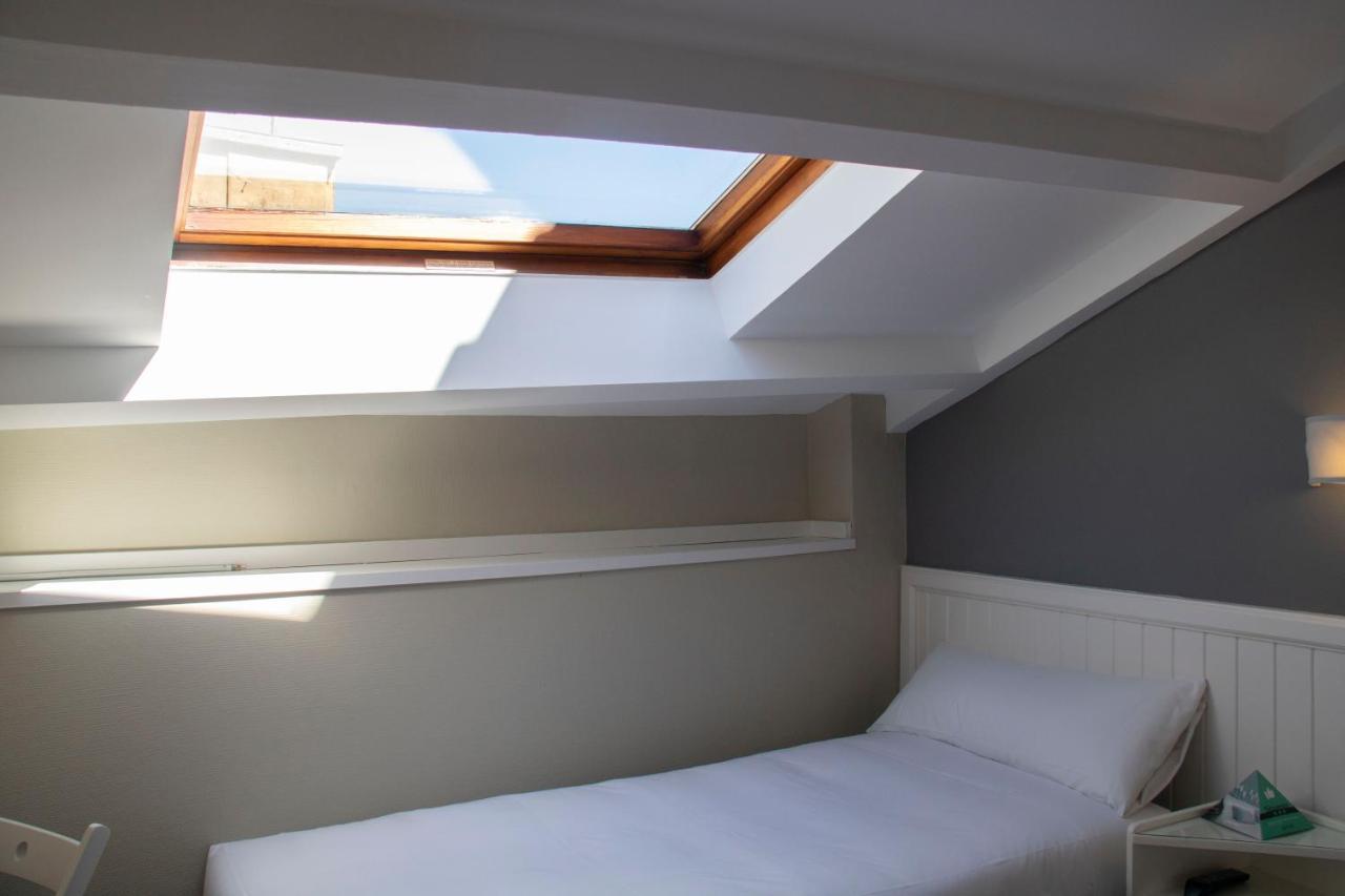 Chambre Double avec Lit d'Appoint